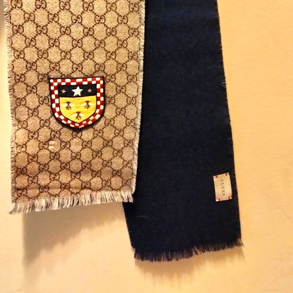 Authentic Gucci Wool Scarf - Picture 12 of 12